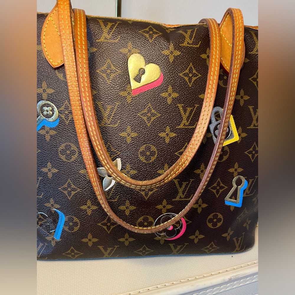 Louis Vuitton Limited Edition Love Lock Monogram Neverfull - Picture 14 of 16